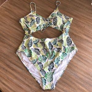 Tropical Plus size one piece
